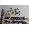 Image 2 : (20+) Pieces Costume Jewelry - Brooches