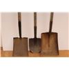 Image 2 : * (2) Square Mouthed Shovels (1) Spade Shovel