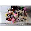 Image 1 : Assorted Box of Stuffed Animals
