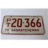 Image 4 : (3) Saskatchewan License Plates (1971 - 1975 - 1976)