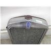 Image 2 : 1929 Chevrolet Radiator w/Shroud, Cap