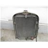 Image 6 : 1929 Chevrolet Radiator w/Shroud, Cap