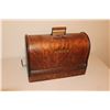 Image 7 : Antique 1920's Singer Sewing Machine w/Travel Box - Hand Crank (F2423539)