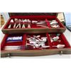 Image 5 : Silverplated Silverware 1547 Rogers Brothers Set (Incomplete) in Wooden Walnut Case