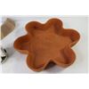 Image 2 : Valtrompia Bread Tube-Flower (in box) - Mason Cash Terra Cotta Dish