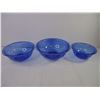 Image 2 : (3) Vintage Pyrex Cobalt Blue Bowls and (1) Cobalt Blue Salad Bowl