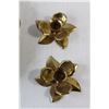 Image 3 : Brass Seashell Dish, (2) Brass Flower Candle Holders