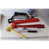 Image 1 : Digital Camera Keychain, Back Massager, LED Flashlight, Misc.