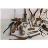 Image 4 : (20+) Lot of Vintage Metal & Wood Hand Tools