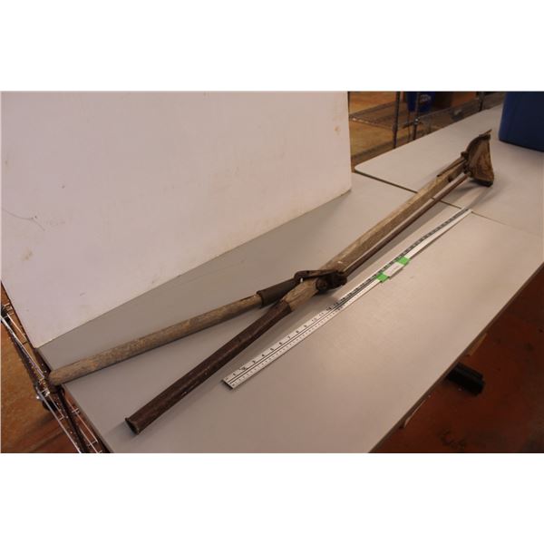 * Antique Wood & Cast Iron Post Hole Digger