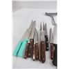 Image 2 : Assorted Kitchen Knives