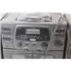 Image 2 : RCA FM-AM Radio & Cassette Player (radio works)