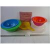 Image 1 : (6) Plastic Kitchenware and Potholder