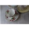 Image 4 : (6) Sets of Teacups & Saucers - Queen Anne, Royal Vale