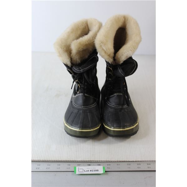 Outbound Winter Boots - Size Unknown