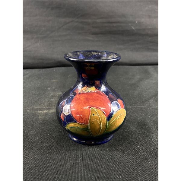 Beautiful 1945-1949 W. Morcroft Miniature Vase. Approx. 3 1/2" H