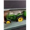 Image 2 : 1/16 Scale Die-Cast Metal John Deere 1937 Model "BR" Tractor w/ Wagon
