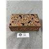 Image 2 : Vintage Japanese Embossed Chrysanthemums Metal Trinket Box