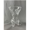 Image 3 : Lovely Tri-Foot 6" Crystal Vase & Basket