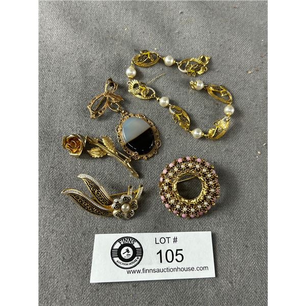 Nice Collection of Vintage Jewelry