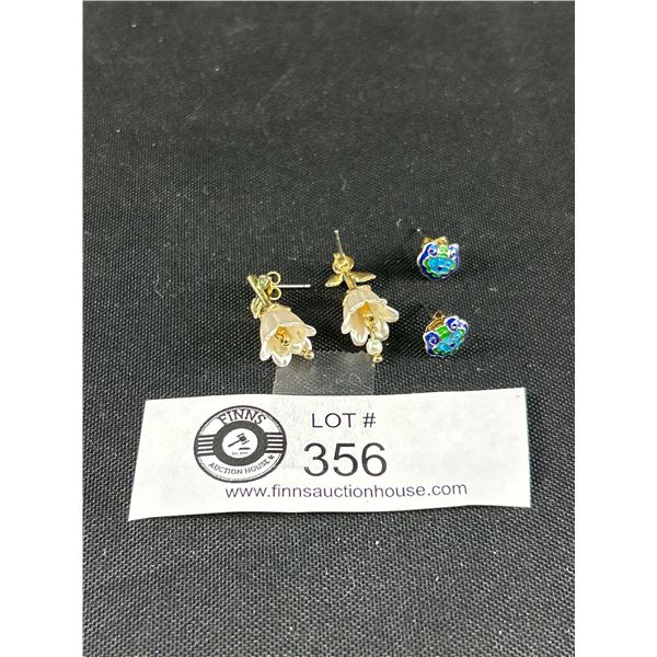 2 Pairs of Vintage Earrings