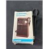 Image 3 : 2 Vintage AM Pocket Radions - Emerson (In Original Box) & Realistic
