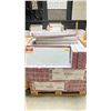 Image 2 : PALLET OF 12 X 31.5" AOKE AN CERAMIC TILES IN MARBLE WHITE 13.5SQ.FT. PER BOX APPROX 42 BOXES,