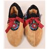 Image 1 : Lakota Sioux Beaded Moccasin  [179405]