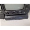 Image 9 : Estate | Lot of 2 Mini Personal TV with AM/FM Radio
