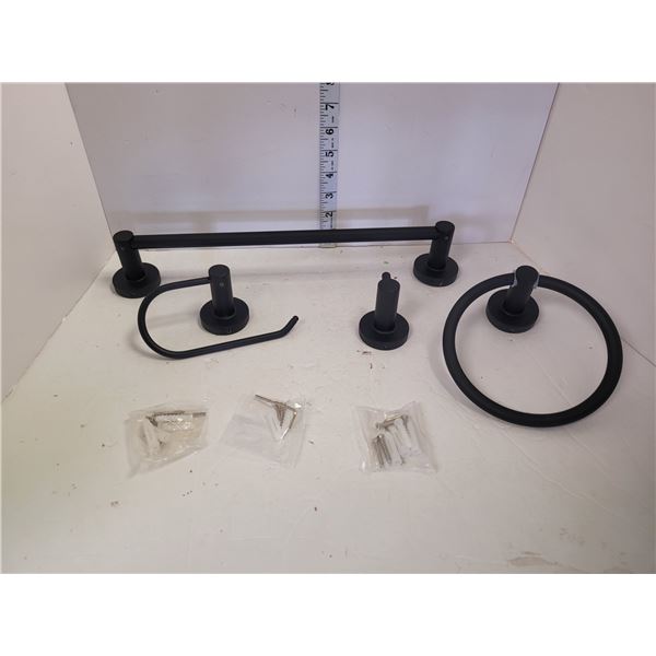 Bathroom Towel Accessory Set in Box | Black