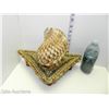 Image 5 : Large seashell on seashell stand