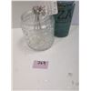 Image 2 : Crystal container with heart shaped picks