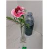 Image 3 : Glass rose with single flower vase (chipped)