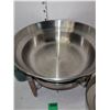 Image 3 : Fondue pot with base and 2 lids