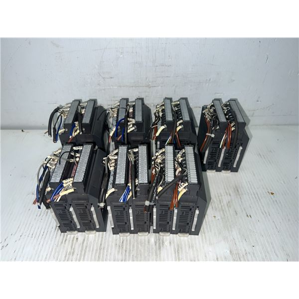 Lot of (14) Mitsubishi #L60D4 Modules as Pictured