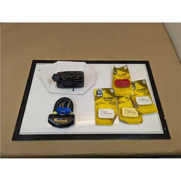 LOT DE 4 BOÎTES À CLÉS AIMANTE