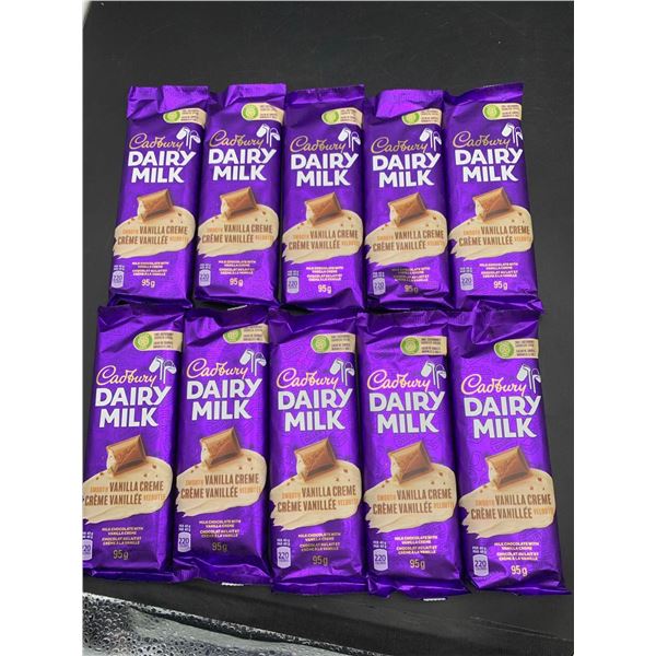 Cadbury Dairy Milk Smooth Vanilla Creme (10 x 95g)