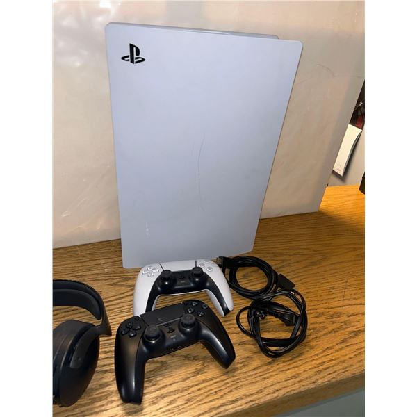 SONY Playstation 5 Model CFI-1215A includes cords, 2 cordless controllers and head set