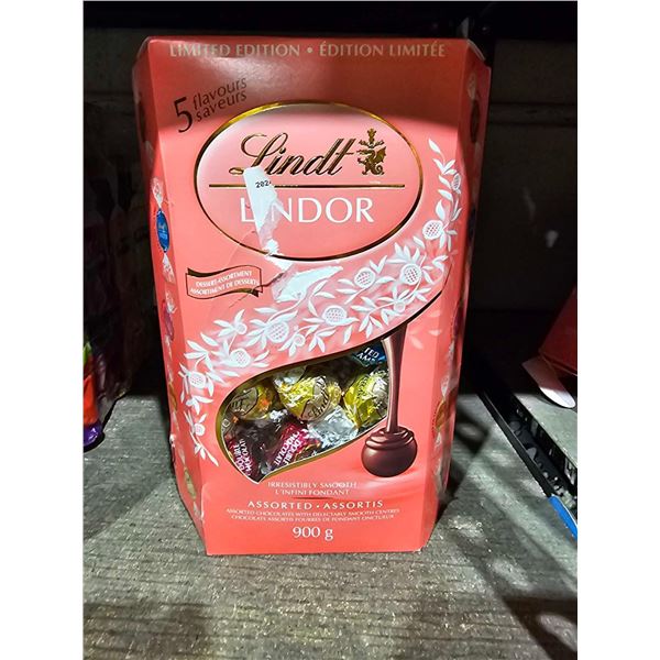 Lindt Lindor Chocolates - Variety Pack 900g