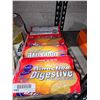 Image 1 : Burton's Digestive Sweetmeal Biscuits 6x400g