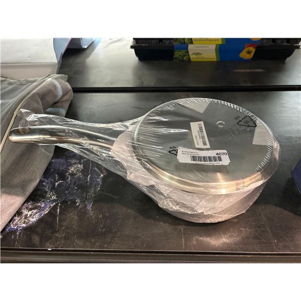 Duxtop stainless steel pot with lid