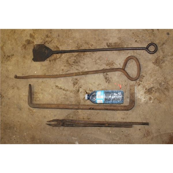 Tongs, Fireplace tools