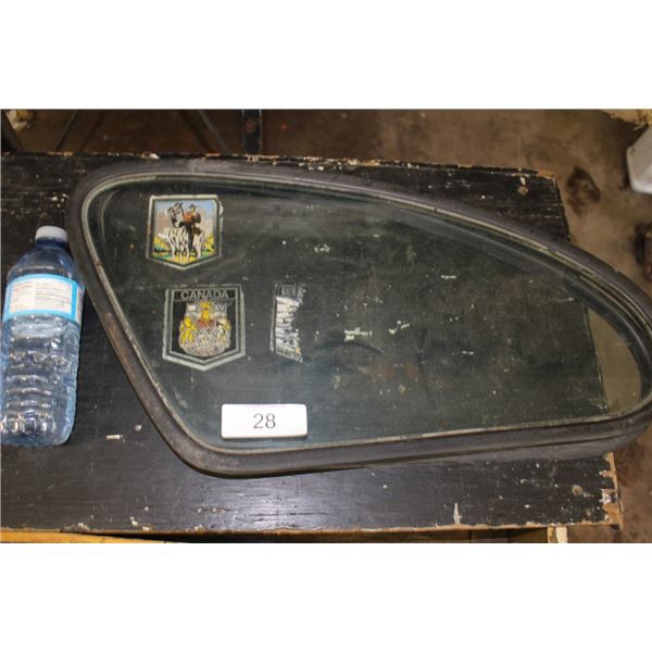 Side windows w/ gasket