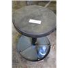 Image 1 : Rolling work stool