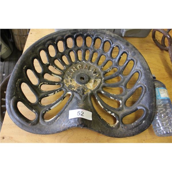 Kingman tractor seat