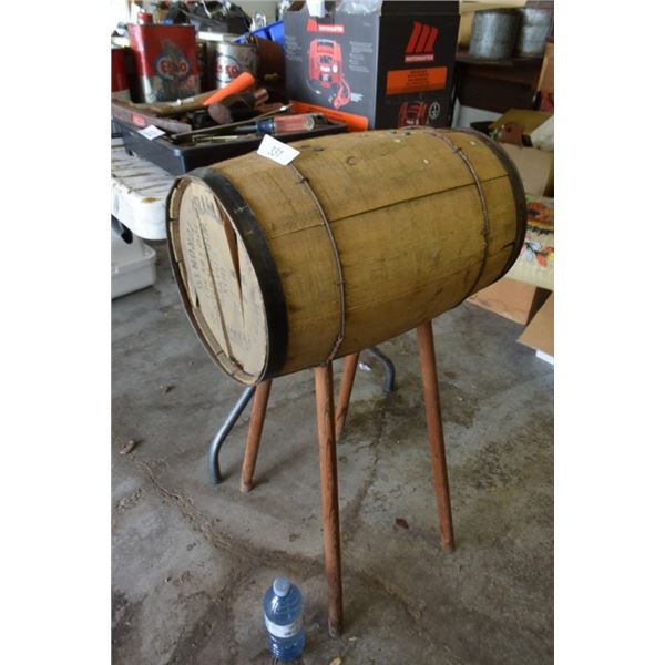 Vintage Nail Wood barrel w/ legs