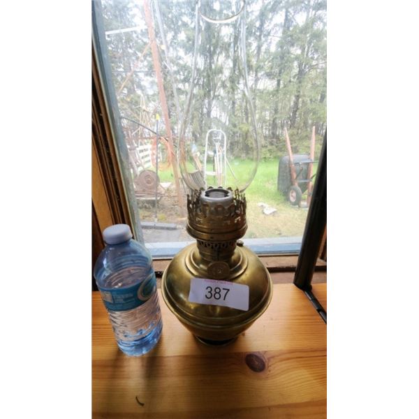Brass base oil lamp