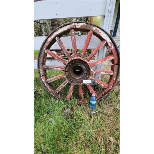 wooden wagon wheel