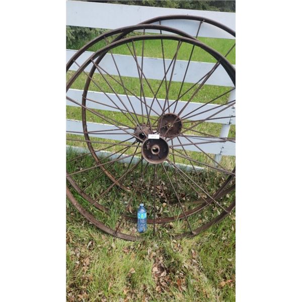 3 metal wagon wheels
