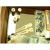 Image 3 : Lot of: 3 ulu knives, bad of glass beads, 4 small containers, 2 ivory hair pins, 6 ivory necklaces, 